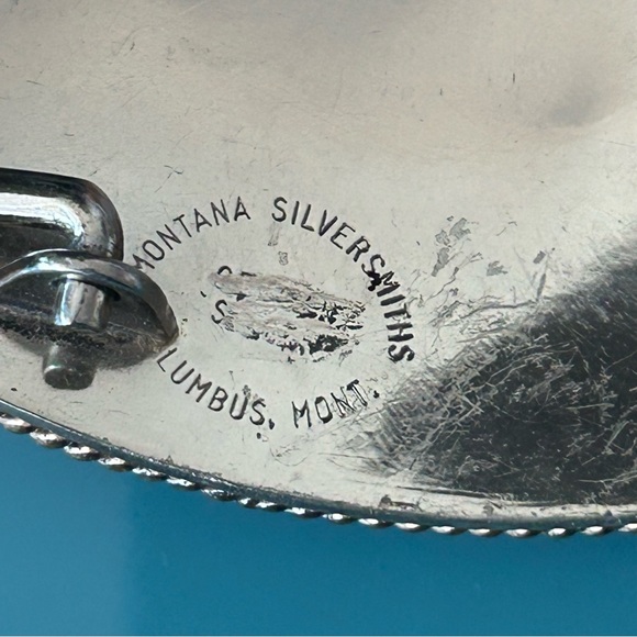 Montana Silversmiths Silver Belt Buckle - Picture 3 of 11